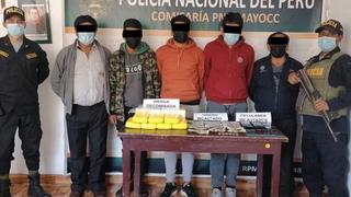 Detienen a 4 personas transportando 17 kilos de droga en la carretera Ayacucho  Huancayo