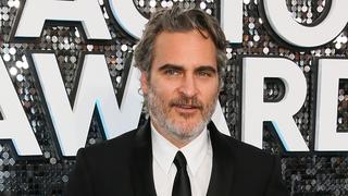 Joaquin Phoenix protesta contra el maltrato animal en matadero de cerdos (VIDEO)