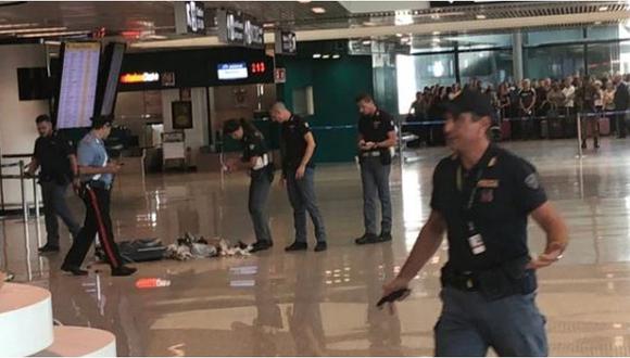Policía de Roma se llevan sorpresa tras explotar maleta sospechosa en aeropuerto