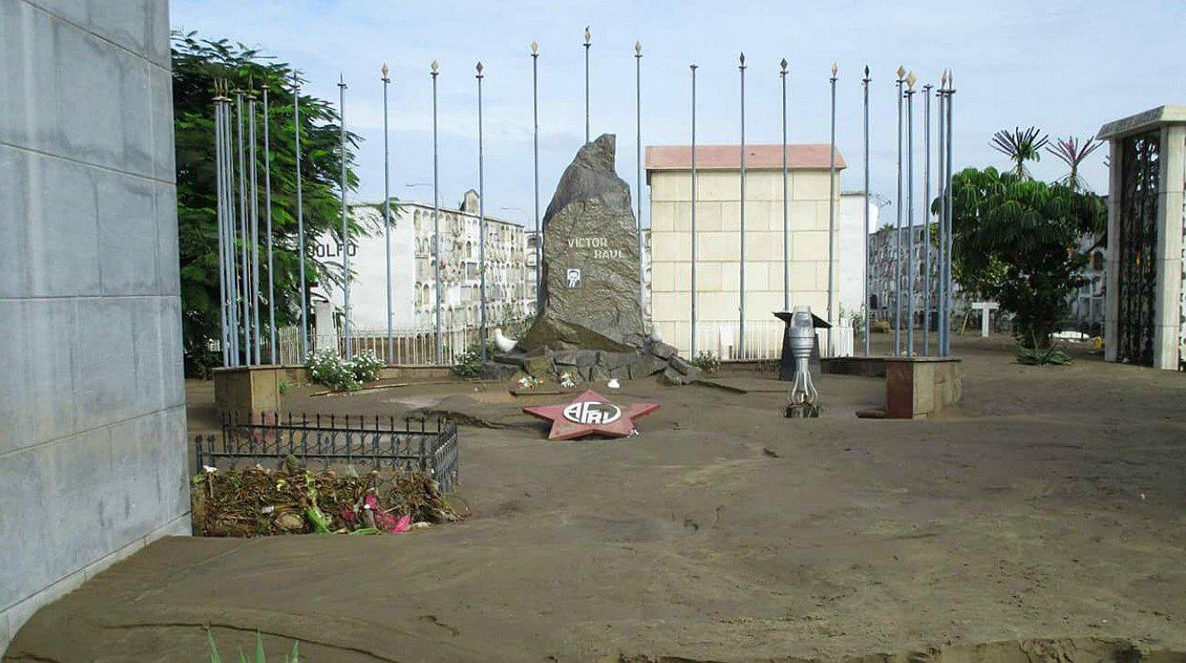 Así luce la tumba del líder del Apra tras huaico (VIDEO) 