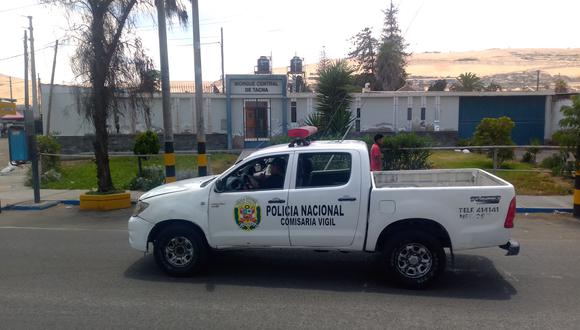 Hasta la morgue de Tacna fueron trasladados los restos del interno. (Foto: Adrian Apaza)