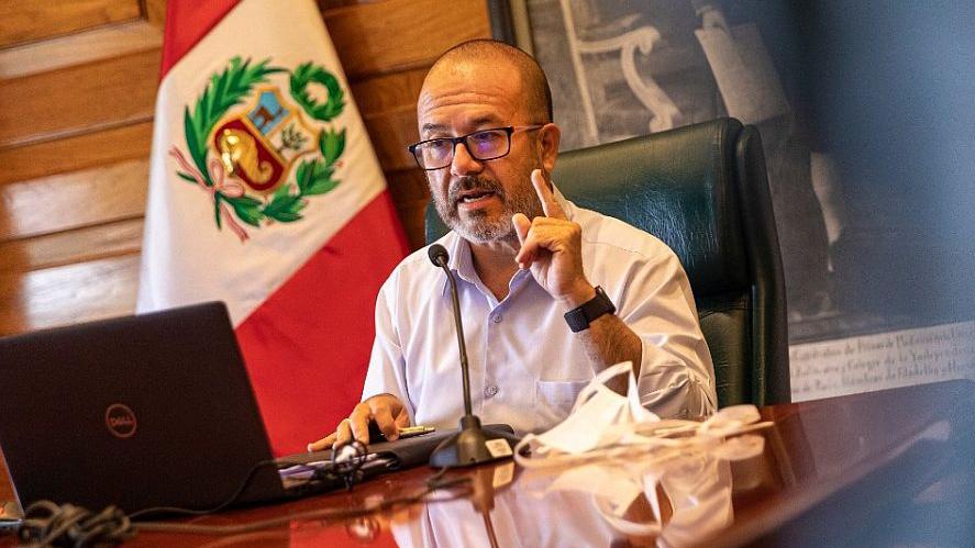 Víctor Zamora aseguró que las pruebas rápidas contra coronavirus serán probadas la próxima semana. (Foto: Difusión)