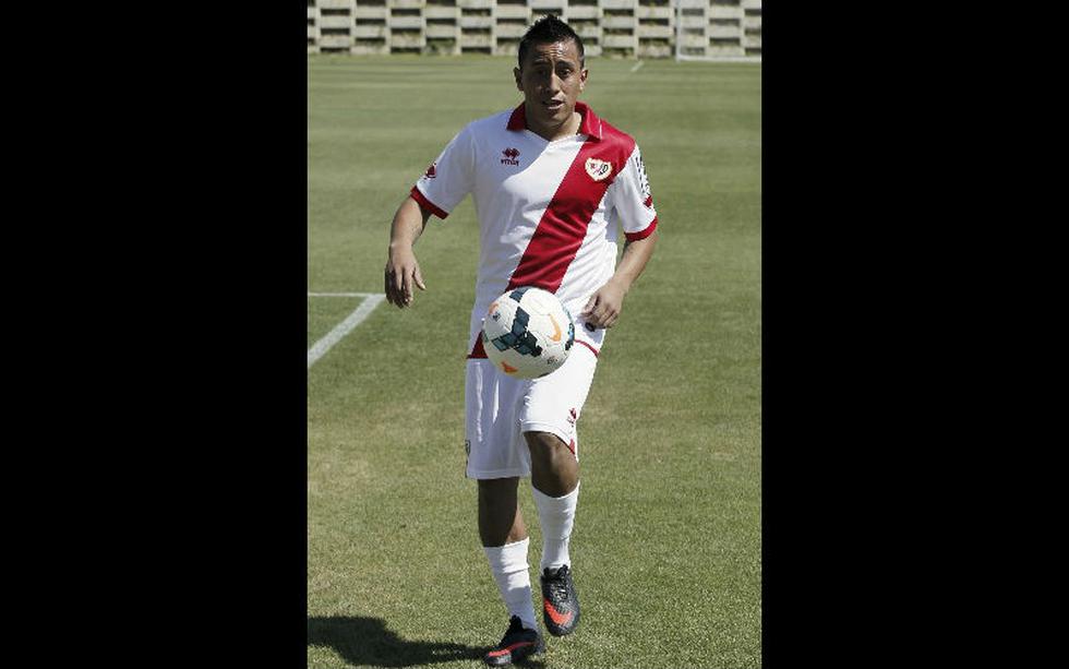 Christian Cueva fue presentado oficialmente en Rayo Vallecano