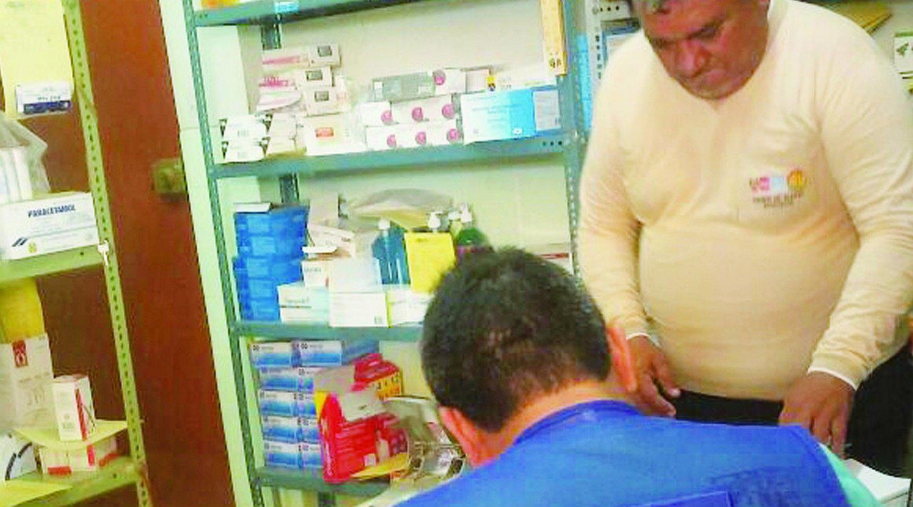 Crisis en centros de salud de Contralmirante Villar