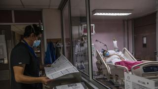 Arequipa: médicos no fallecen por COVID-19 desde que completaron inmunización