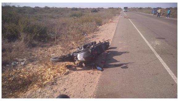 Una joven coordinadora de ODPE muere en choque entre motocicleta con miniván