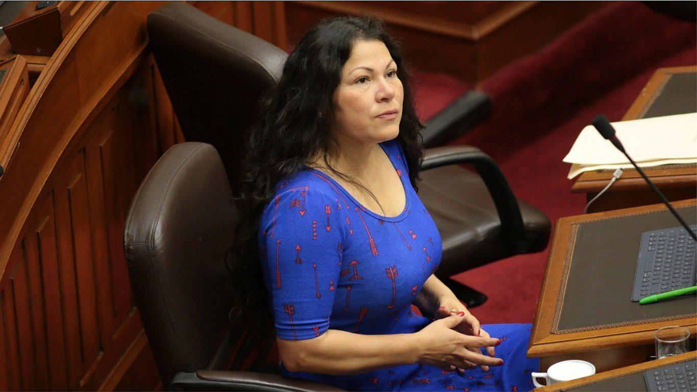 Yesenia Ponce afirma que el sueldo que gana como congresista "es muy poco" (VIDEO)