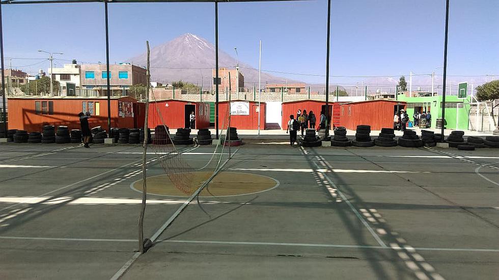 Piden apoyo al GRA para construcción de colegio en Cerro Colorado. (FOTOS)