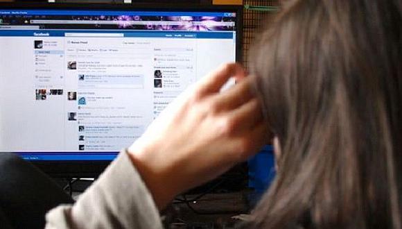 Mujer encuentra en Facebook a su esposo desaparecido con nueva familia