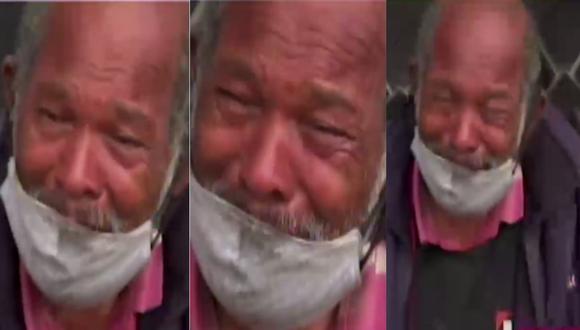 El adulto mayor, protegido con una mascarilla que le entregaron sus vecinos, llora ante las cámaras de Latina. Foto: Captura de pantalla