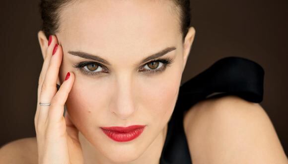Natalie Portman: “Prefiero ser inteligente a ser una estrella de cine” (VIDEO)