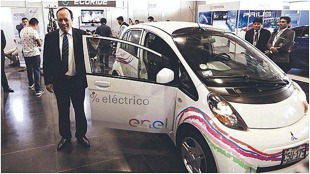 Infraestructura de autos eléctricos demanda al menos $2 millones