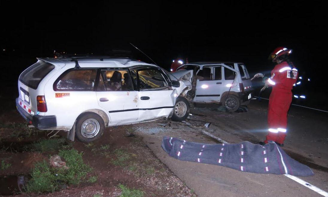 Juliaca: ​Varón y niño mueren en choque vehicular