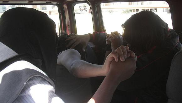 Falso taxista y cómplices asaltan a joven en Arequipa
