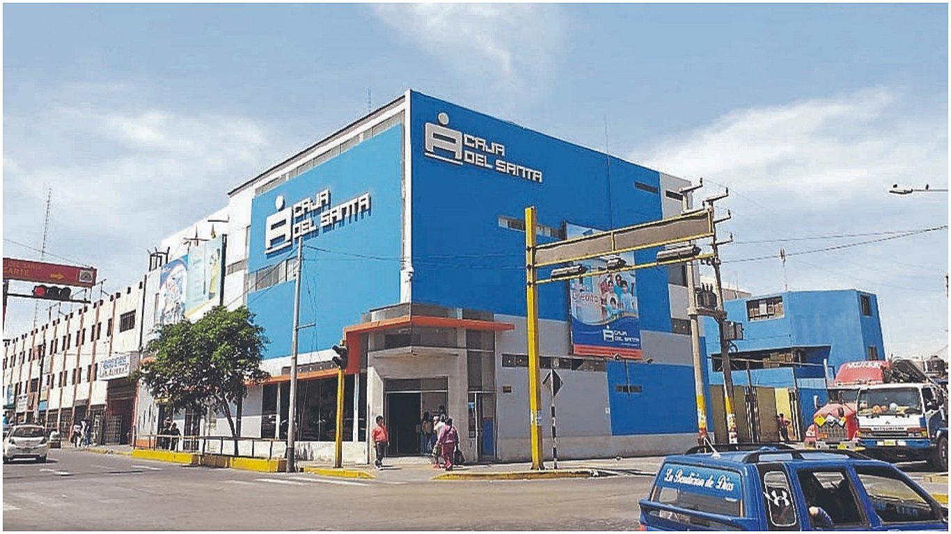 Alcalde señala que intentarían vender terreno para favorecer a directores de Caja del Santa  