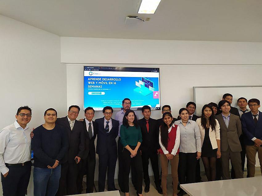 Jóvenes crean aplicación para amantes del fútbol