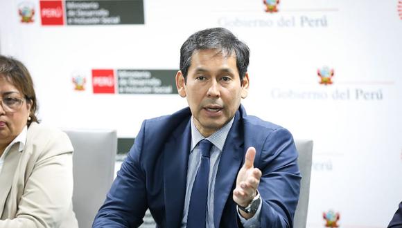 El ministro de Desarrollo e Inclusión Social, Julio Demartini, afirmó estar dispuesto a contribuir con las investigaciones de la Contraloría. (Foto: Andina)