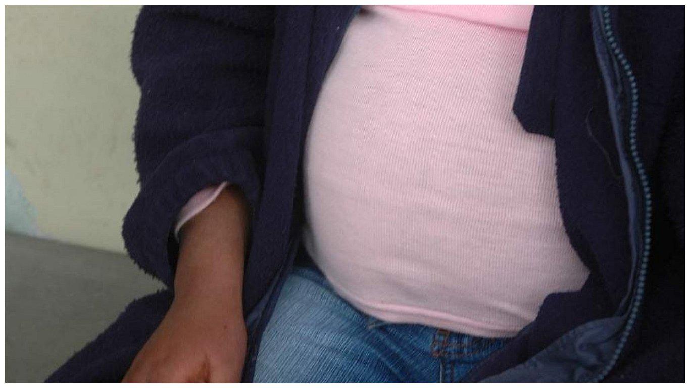 Embarazos en adolescentes se incrementan por violaciones