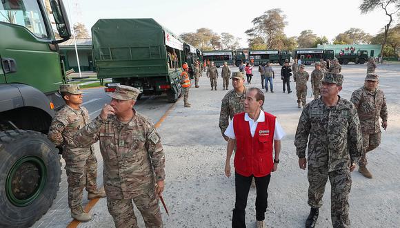 Ministro de Defensa presenta convoy del Ejército para apoyar a poblaciones vulnerables