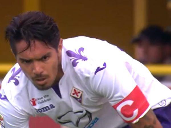 Juan Vargas fue capitán en la goleada de la Fiorentina al Bologna