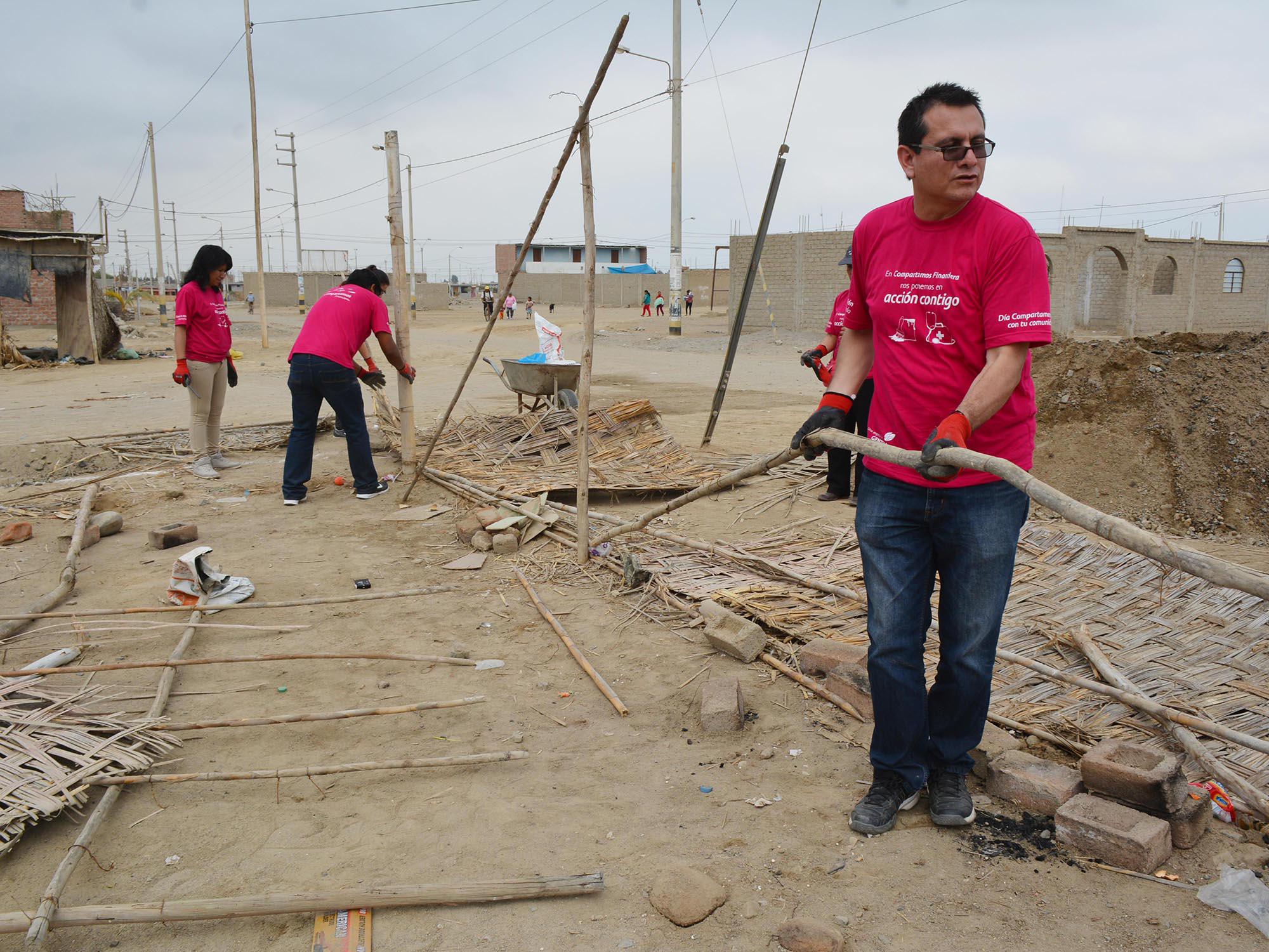 Restauran cerco perimétrico en Colegio Alfa y Omega de Chincha