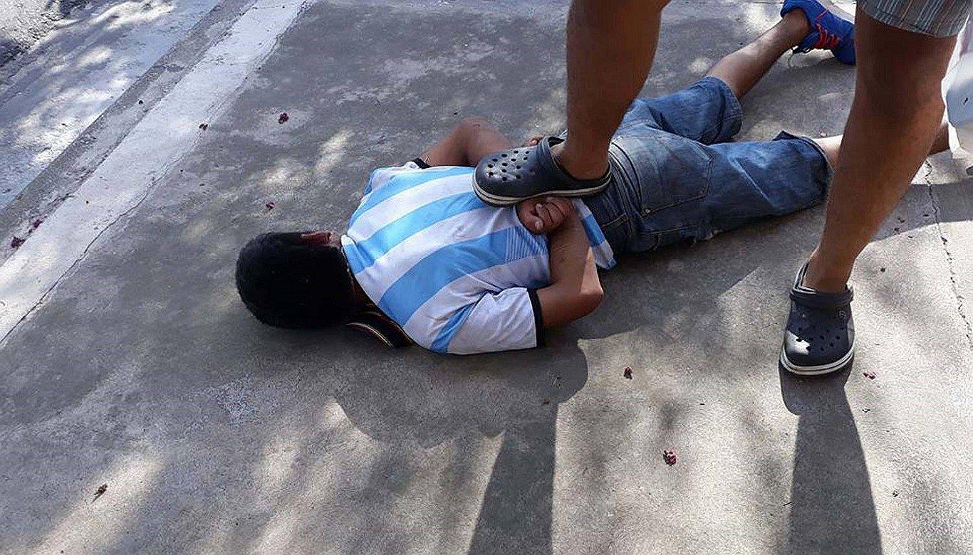 Un hombre se salva de ser linchado tras ser confundido como secuestrador de niños