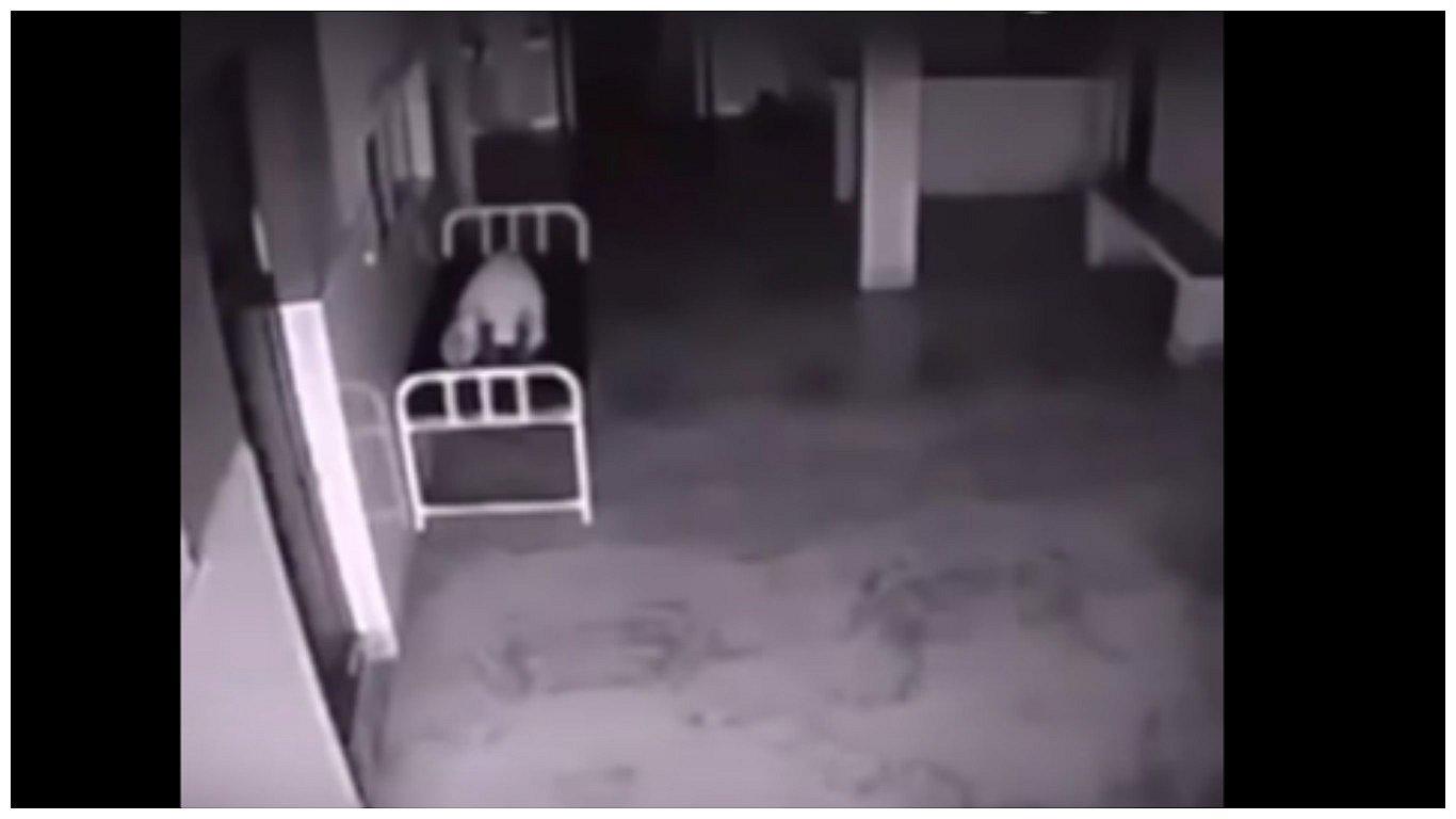 Video muestra que supuesta alma "sale" de cuerpo y se vuelve viral en YouTube