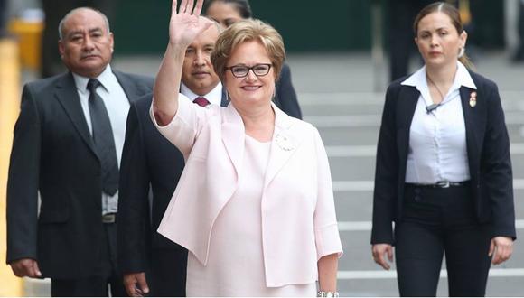 Primera dama Nancy Lange manda saludo a las peruanas por el Día de la Mujer