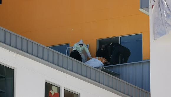 Paciente con COVID-19 se lanza de quinto piso de hospital  Carrión en Pasco y sale ileso