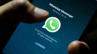 WhatsApp retrasa cambiar sus normas de servicio tras caída de usuarios