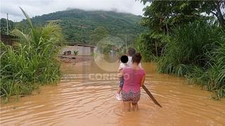 Más de 100 casas afectadas por inundación en Pichanaqui luego que lluvias hicieran colapsar desagües 