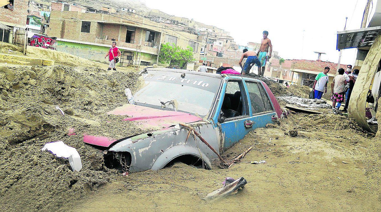 Trujillo: Una ciudad sepultada bajo el lodo y las piedras (VIDEO) 