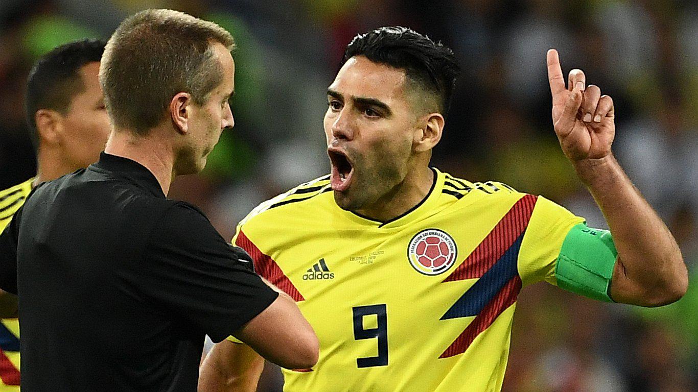 Radamel Falcao arremete contra el árbitro: "Ante la duda siempre cobró para Inglaterra"