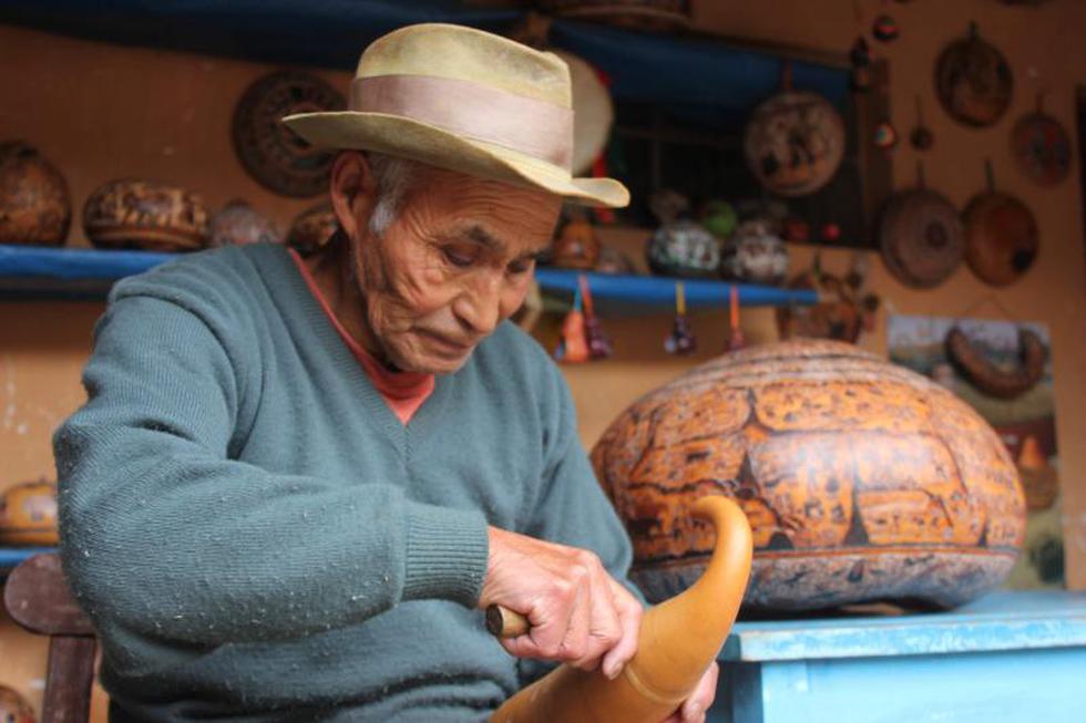 Maestro burilador es reconocido como Personalidad Meritoria (FOTOS)