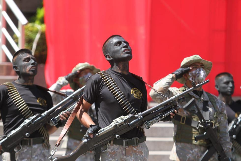 Fuerzas armadas presentes en aniversario de la región Junín
