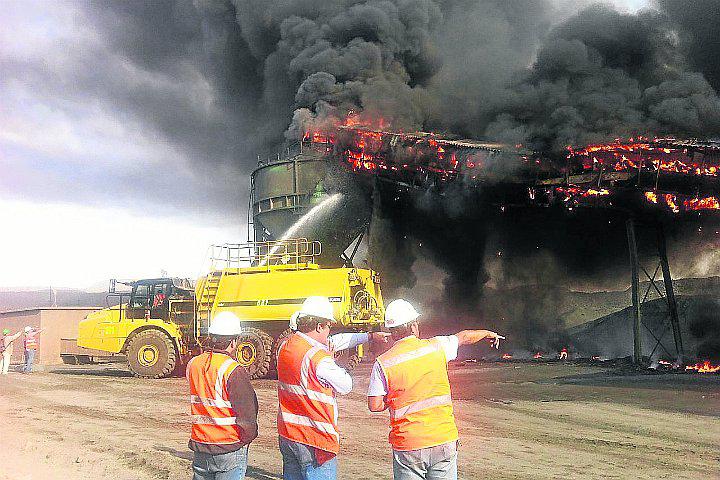 Incendio arrasó con equipos en planta de minerales en Marcona