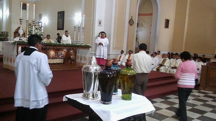 Tacna: Con misa crismal inician actividades de Semana Santa