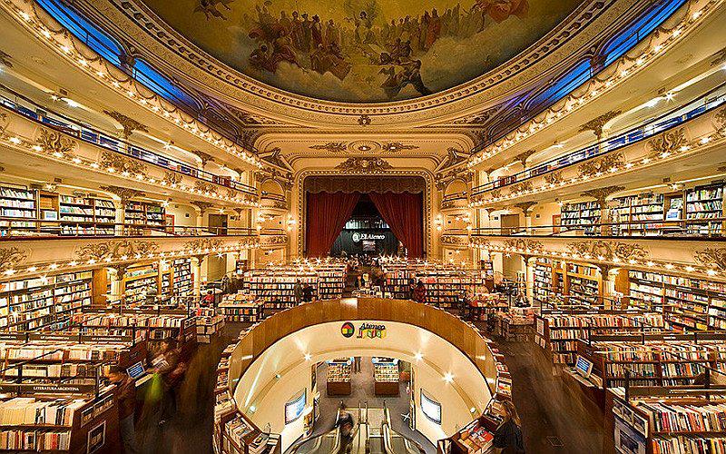 Una de las librerías más hermosas del mundo era un teatro
