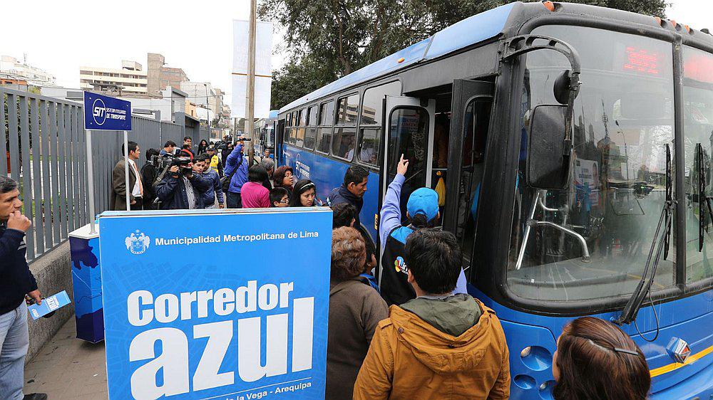 Corredores azul, rojo y morado usarán tarjetas parecidas a las del Metropolitano desde noviembre