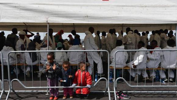 Roma: ​150 inmigrantes esperan en un campamento ser realojados
