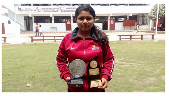 Una alumna de Casma es premiada como la “Mejor Deportista Escolar del Perú”  