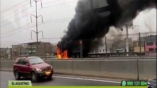 El Agustino: camión se incendió en la Av. José Carlos Mariátegui