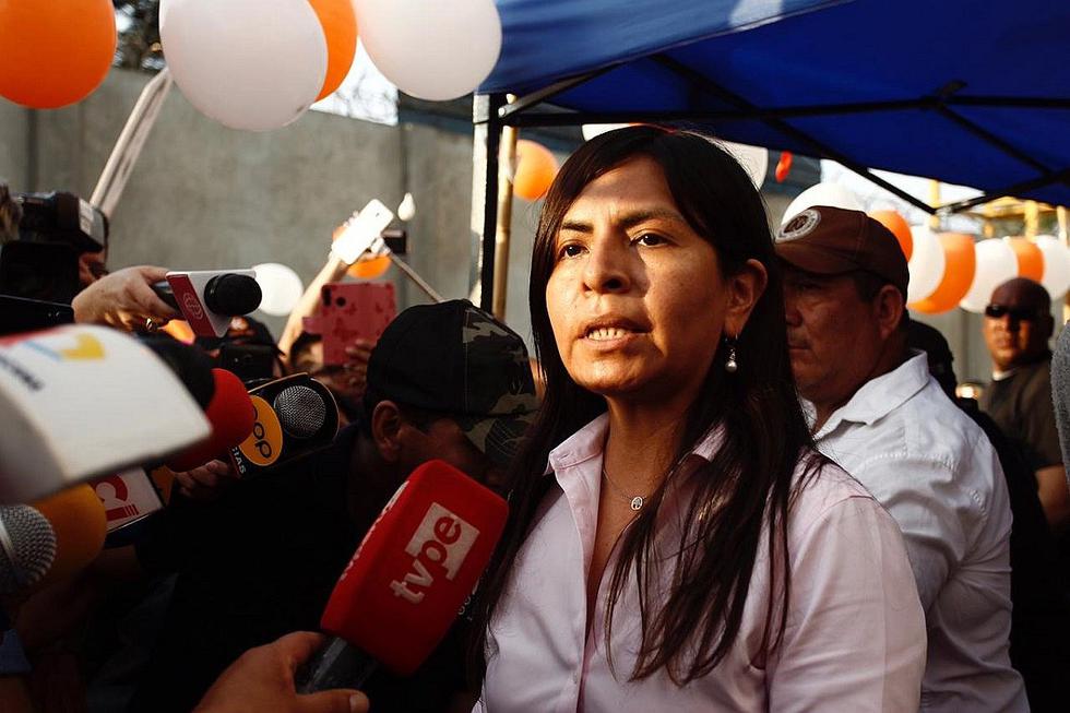 Keiko Fujimori: Simpatizantes de Fuerza Popular aguardan la salida de su lideresa (FOTOS)