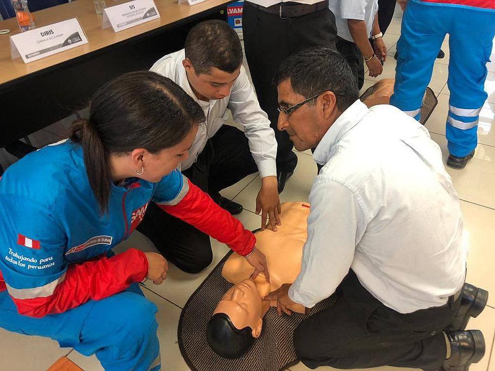 SAMU: 300 orientadores del Metropolitano preparados en primeros auxilios y reanimación cardiopulmonar