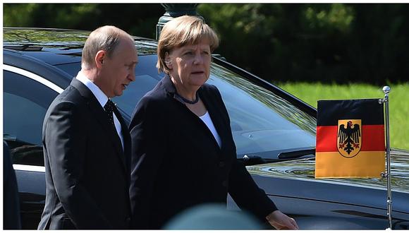 Putin y Merkel piden un inmediato cese del fuego en el este de Ucrania