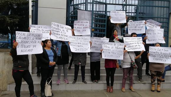 Familiares de menor abusada sexualmente protestan frente al Ministerio Público 