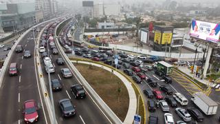 Óvalo Monitor y la congestión vehicular tras un día de la inauguración del paso a desnivel 