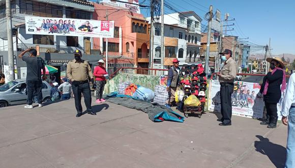 Policías municipales fueron desalojados del estadio de la UNSA| FOTO: Omar Cruz