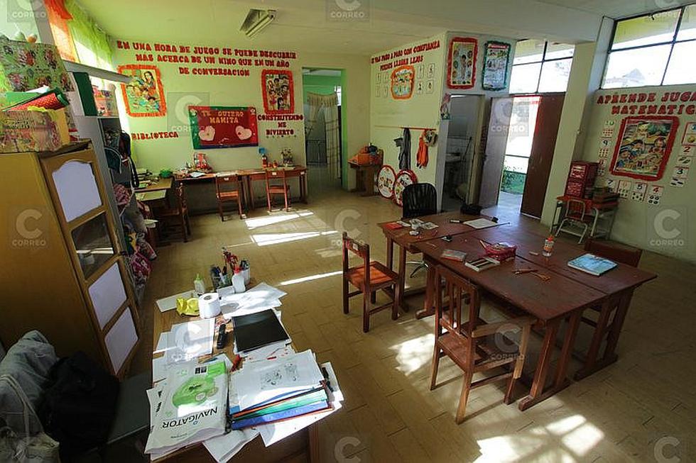 Colegio Polivalente espera 45 años la instalación de juegos (FOTOS)