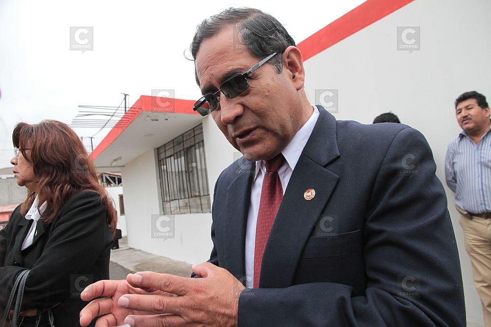 Gandarillas: Chambilla es un alcalde muy timorato y tembleque